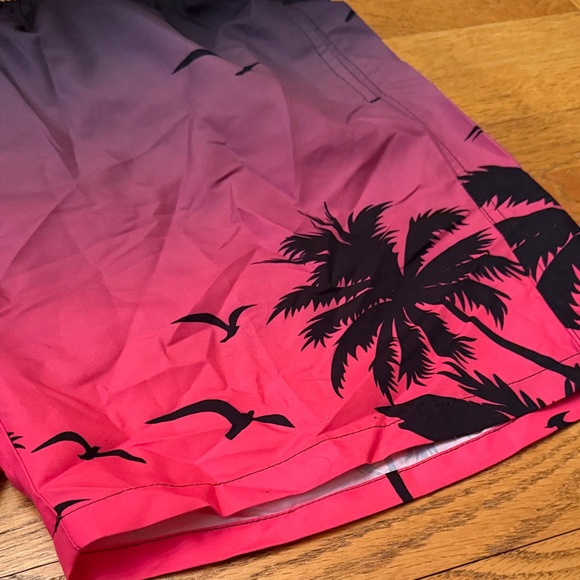Gradient Pink Swim Shorts with Palm Tree Design XXL NEW - Picture 3 of 10